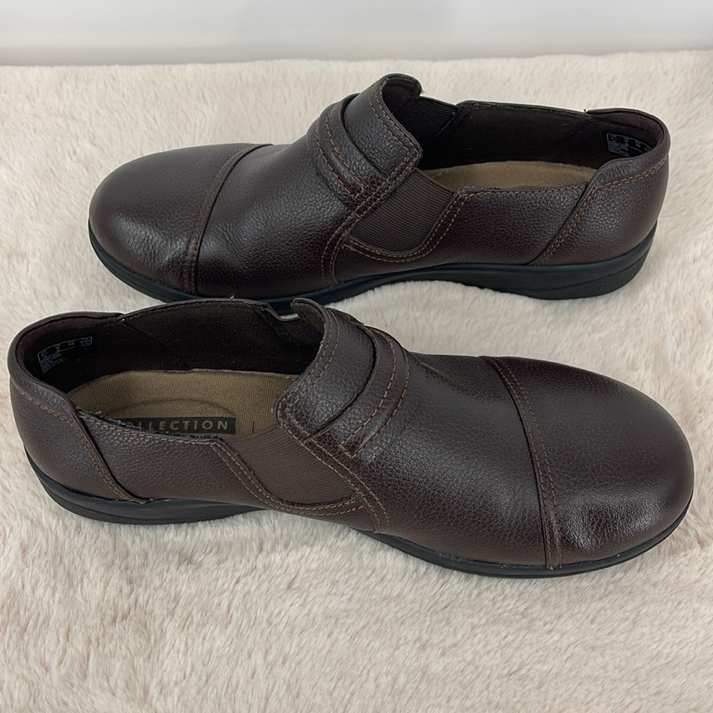 Clarks Womens size 8 Brown Leather Slip on Shoes - Picture 5 of 9